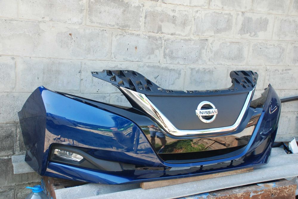 Бампер птичка решётка Nissan Leaf II ZE1 Ниссан Лиф