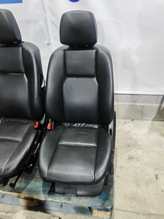 Bancos em couro Mercedes Class C W204 carro