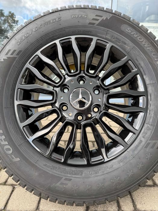 Nowe koła zimowe Mercedes Sprinter 906 907 16 cali czarne połysk
