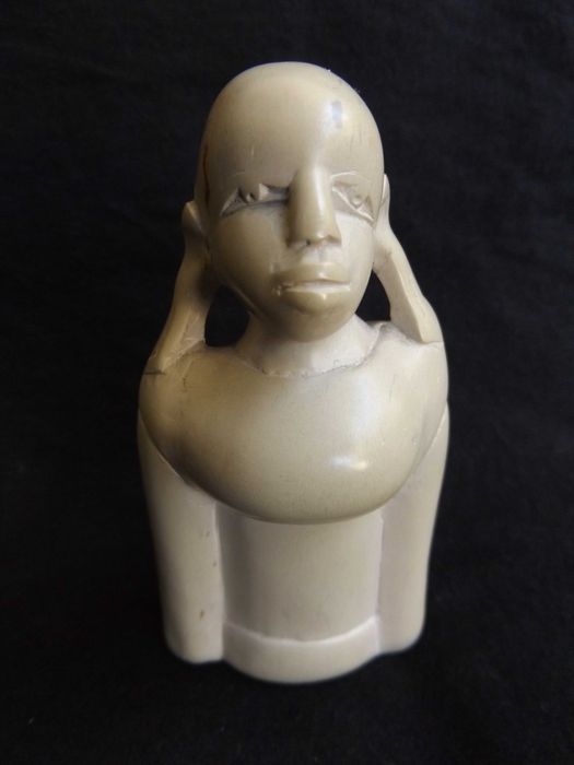 ARTE AFRICANA – Conjunto de 3 BUSTOS em Pedra