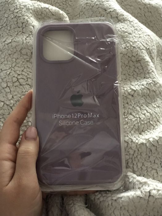 Продаю чохол до iPhone 12Pro Max