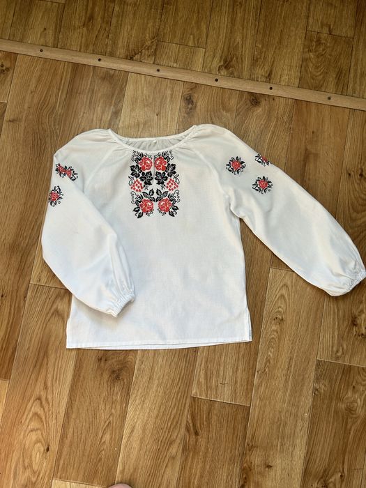 Вишиванка для дівчинки