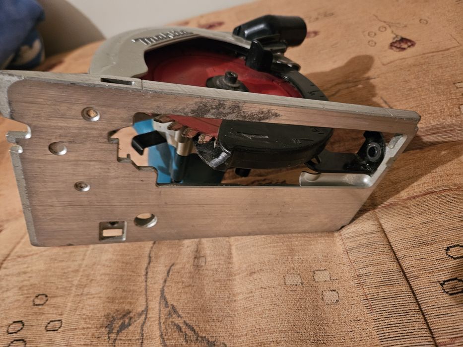Makita Dss611 Piła