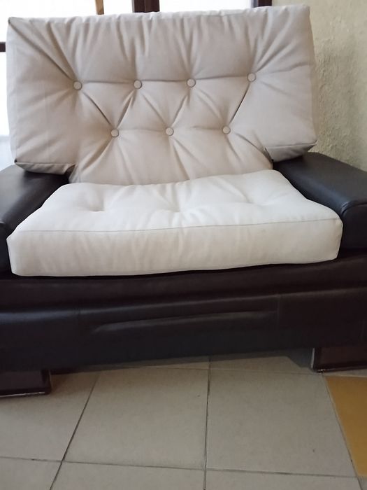 Продам кресло.кожа.