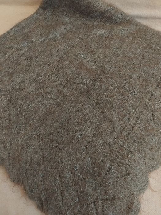 Пухова хустина 100х100 см