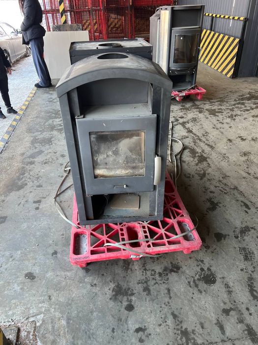 Печі Каміни  Б/У Продаж