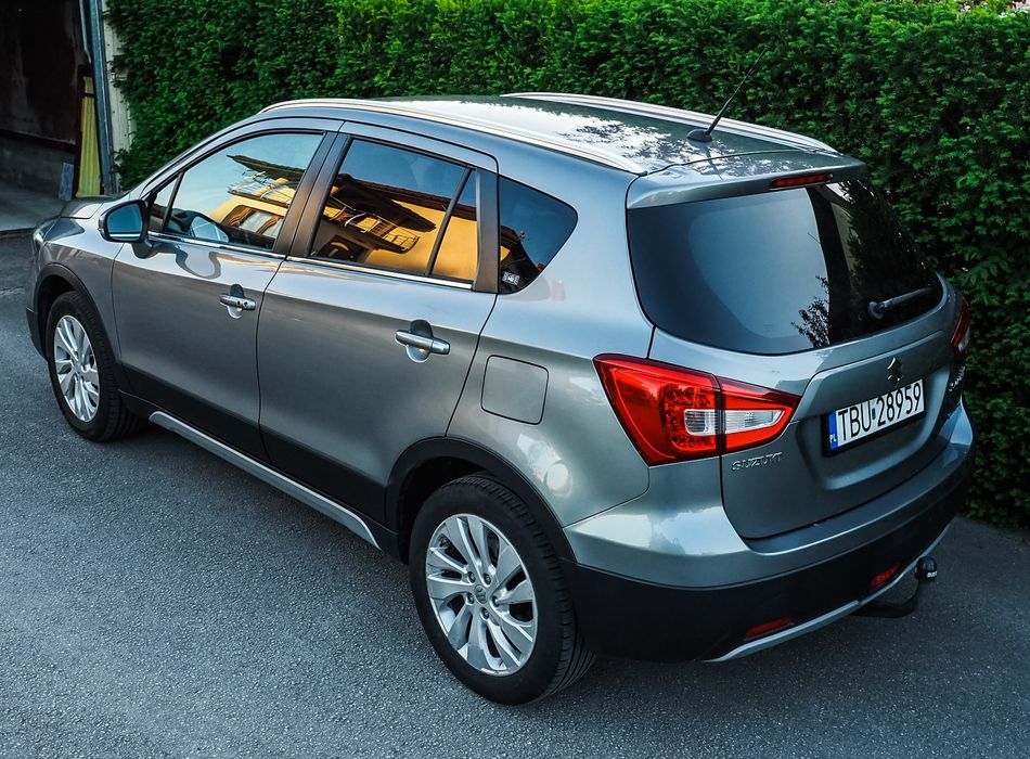 Suzuki SX4 scross 1,4 mildhybrid 39 tys km