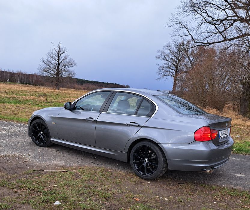 BMW E90 automat  2010r