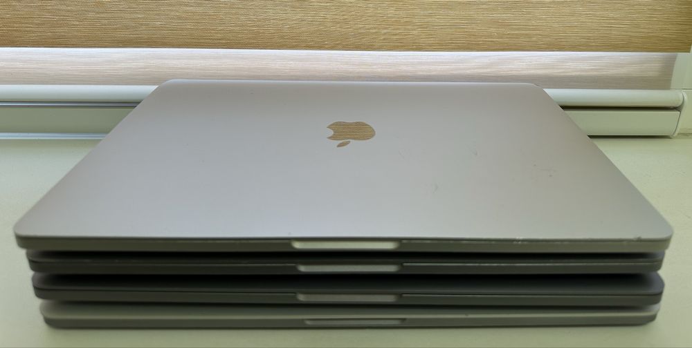 Продам Лот 4 шт Macbook Air/Pro 2016-2017 A1708