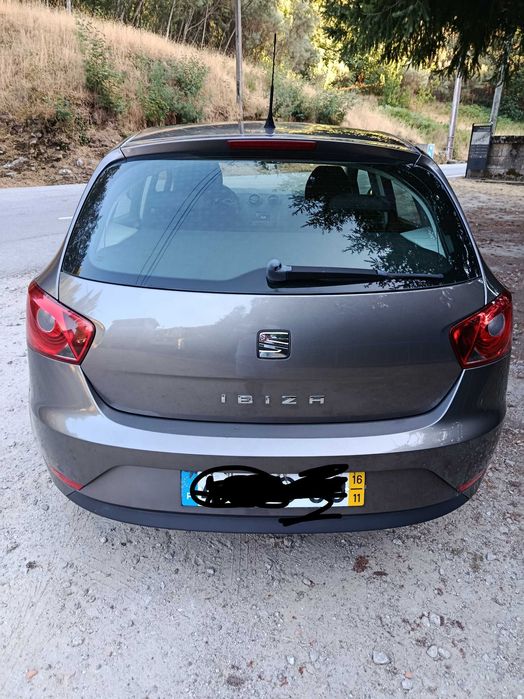 SEAT Ibiza 1.0 a gasolina 75cv