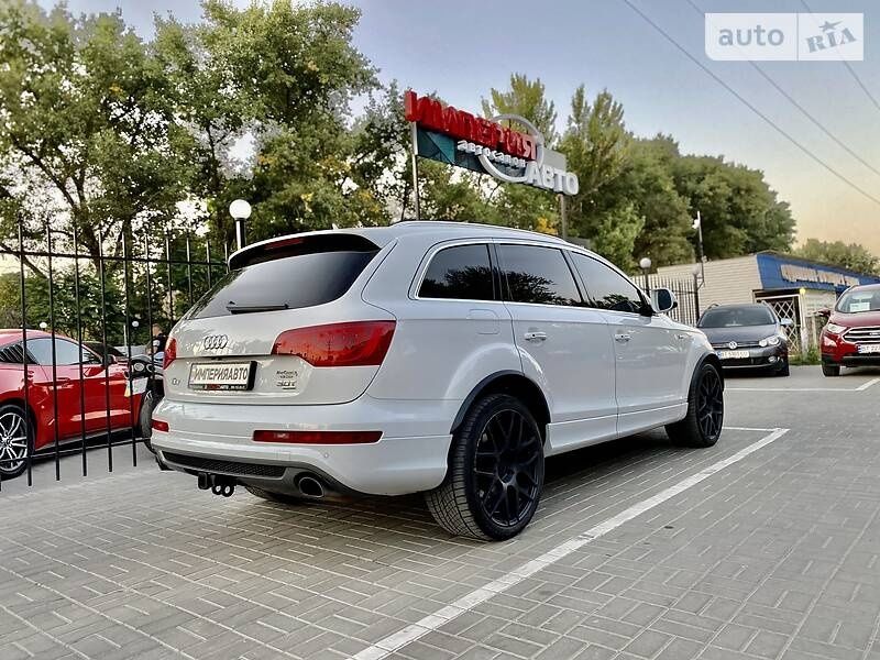 Продам Ауди Q7 2014г