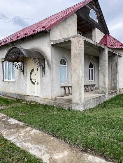 продається будинок с Керстенці (40 км від Чернівців)