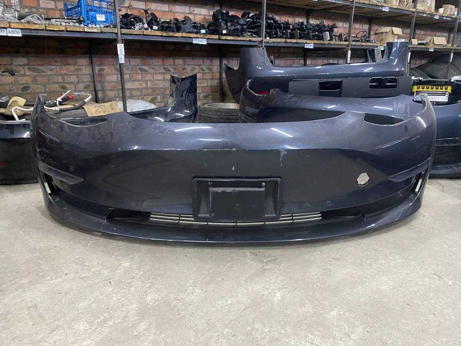 Бампер ОРИГІНАЛ Tesla Model 3 2018- Розбірка