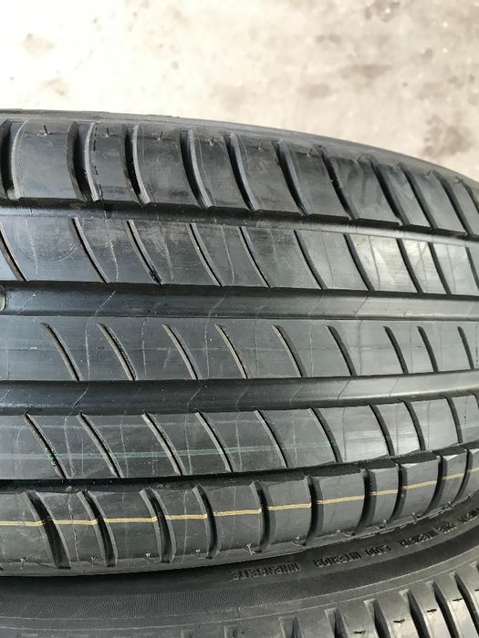 Opony Michelin 215 65 R17 Demo