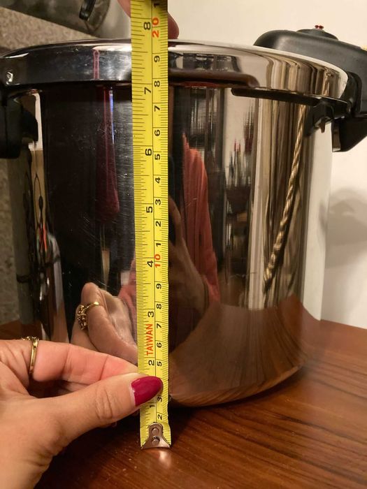 Panela de pressão nova Taurus