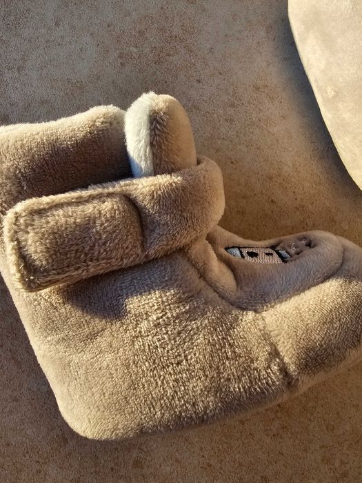 Bambosze niemowlęce