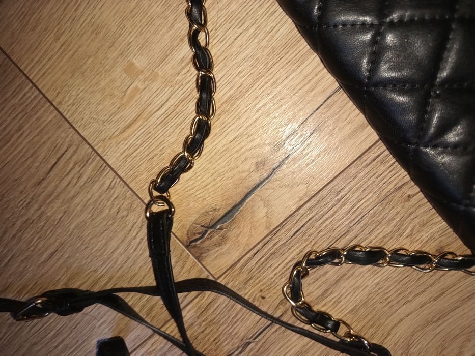 Torebka z długim paskiem