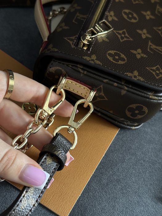 Шкіряна сумка Louis Vuitton Pochette Metis, monogram , lv