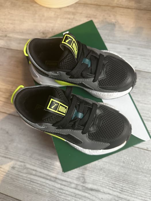 Buty chłopięce PUMA 28,5