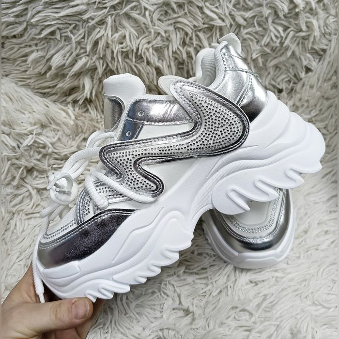 Nowe buty sneakersy białe srebrne 39