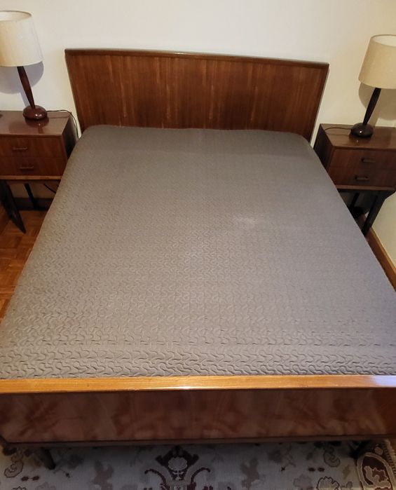 Quarto de casal. Venda separa ou conjunto