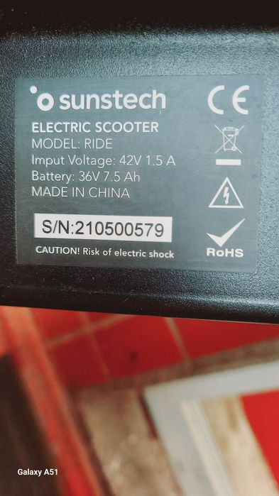 Єлектросамокат Sunstech