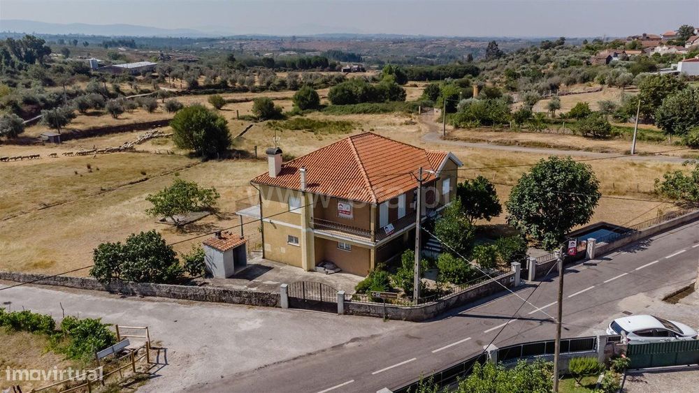 Moradia T4 / Oliveira do Hospital, Seixo da Beira