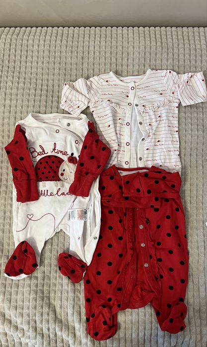 Продам одежду NEXT на возраст 0-3 мес. Целым пакетом.