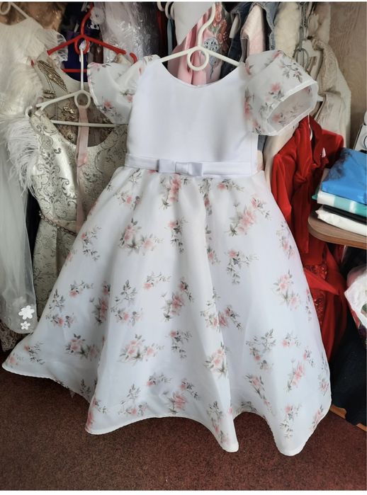 Сукня на випуск в садку Пишне плаття 5-6років