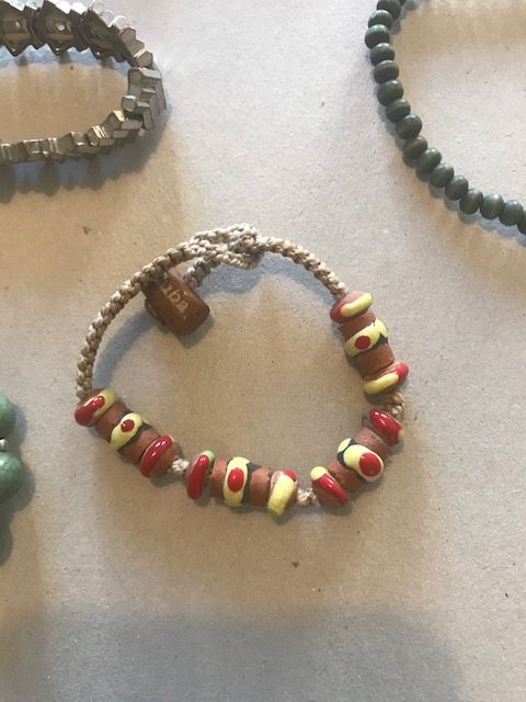 Pulseiras em bom estado