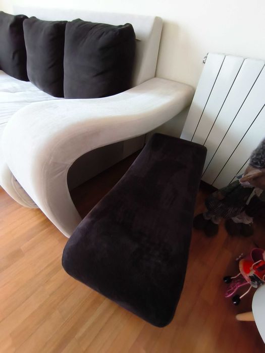 Sofá com chaise longue