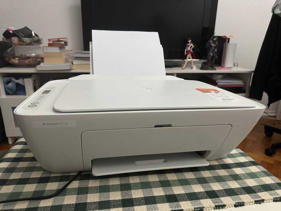 HP DeskJet 2710e Printer