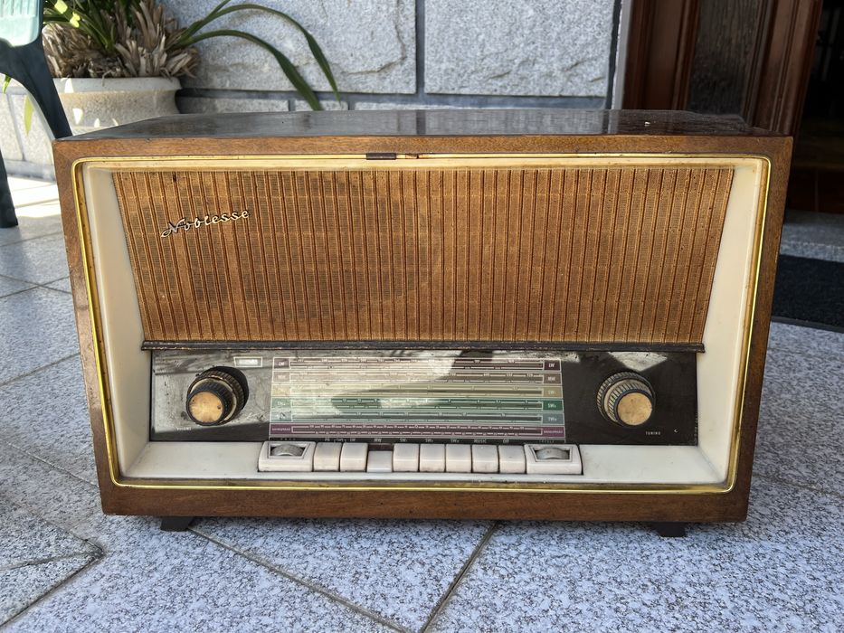 Rádio Antigo Valvulado Körting Noblesse