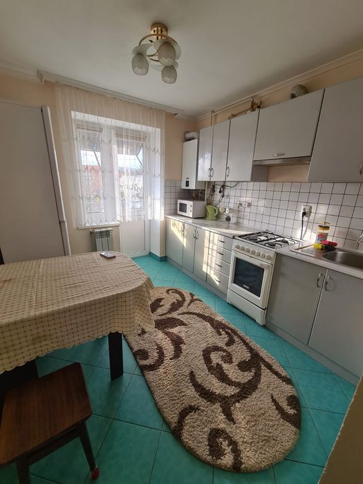 Здається в оренду 2 кімнатна квартира