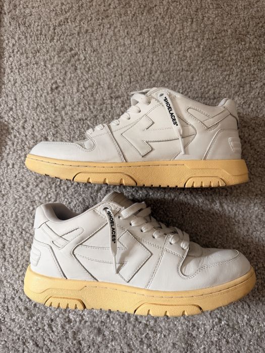 Off-White out of office