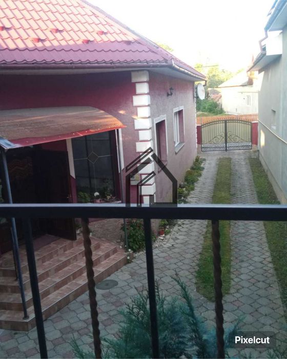 Продається гарний,  затишний будинок  у смт.Батьово