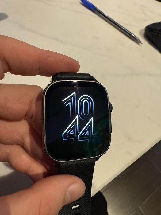 Realme 5 fitness smartwatch