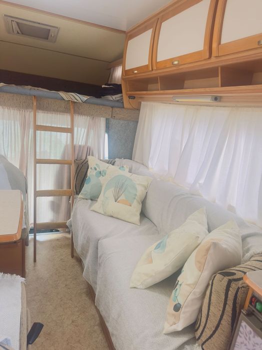Autocaravana Capucina Eura Mobil | Fiat Ducato 2.5 Diesel | 6 Lugares