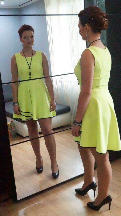 Sukienka żółta neonowa