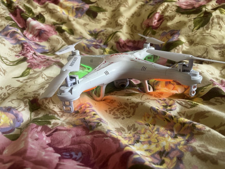 Квадрокоптер Syma X5C| идеальное состояние