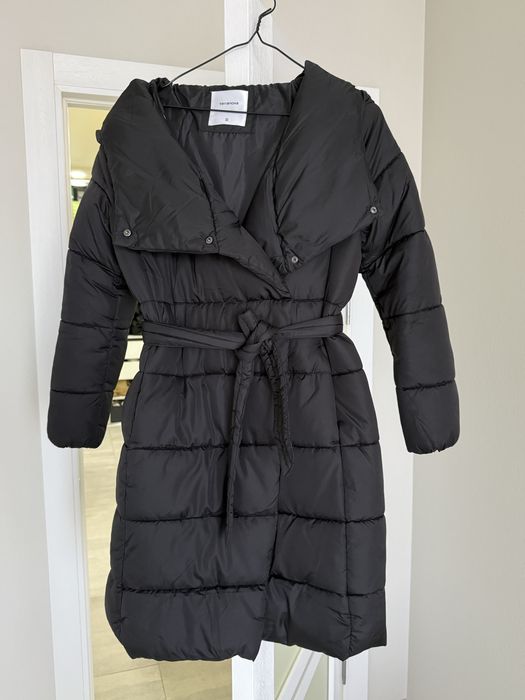 Пуховик жіночий довгий