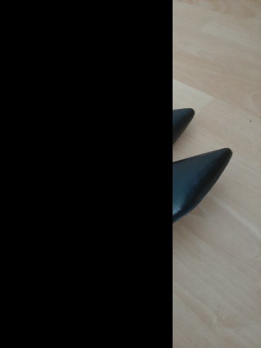 Buty pantofle  na słupku