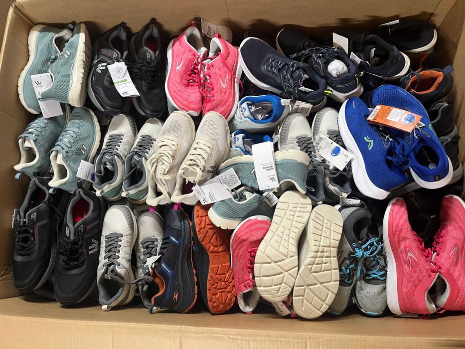 Взуття мікс Lidl.Сток.Опт від 90 кг