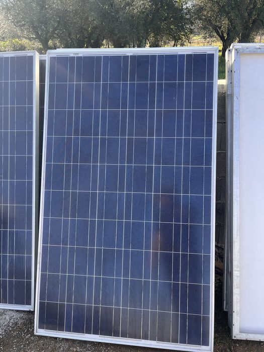 Painel solar em otimo estado