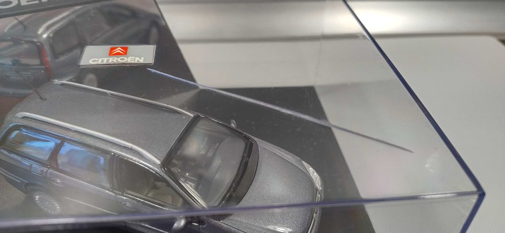 Citroen C5 kombi 1:43 NOREV