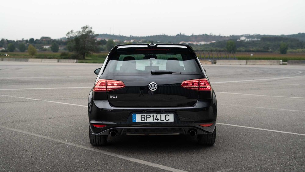 Volkswagen Golf VII GTI DSG — photo 3