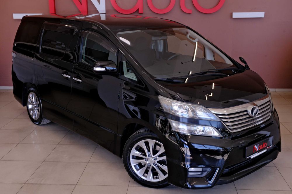 Toyota Vellfire 2011