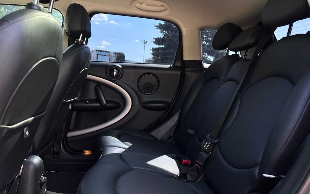 MINI Cooper 2012