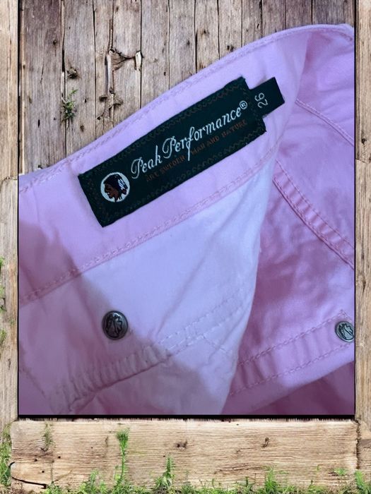 Peak Performance roz. 26 damskie szorty