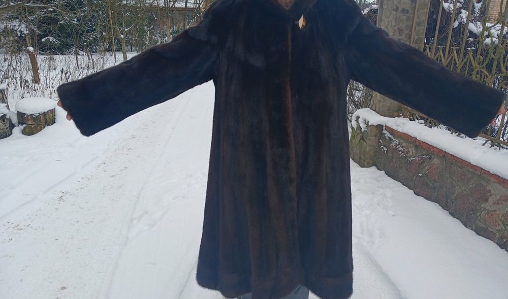 Шуба норкова, розмір 56 -58